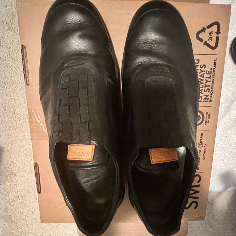 Authentic Men’s LV Shoes. US Size  8. Black.